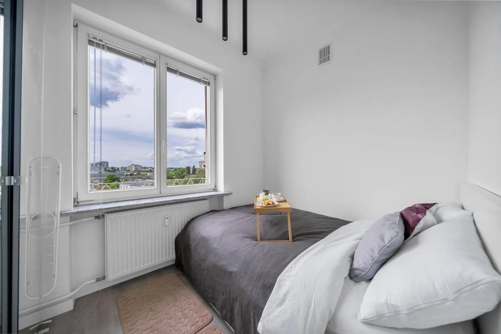 Srodmiescie Apartment - 8Th Floor, Workspace, Tram - By Rentujemy Warszawa Polska