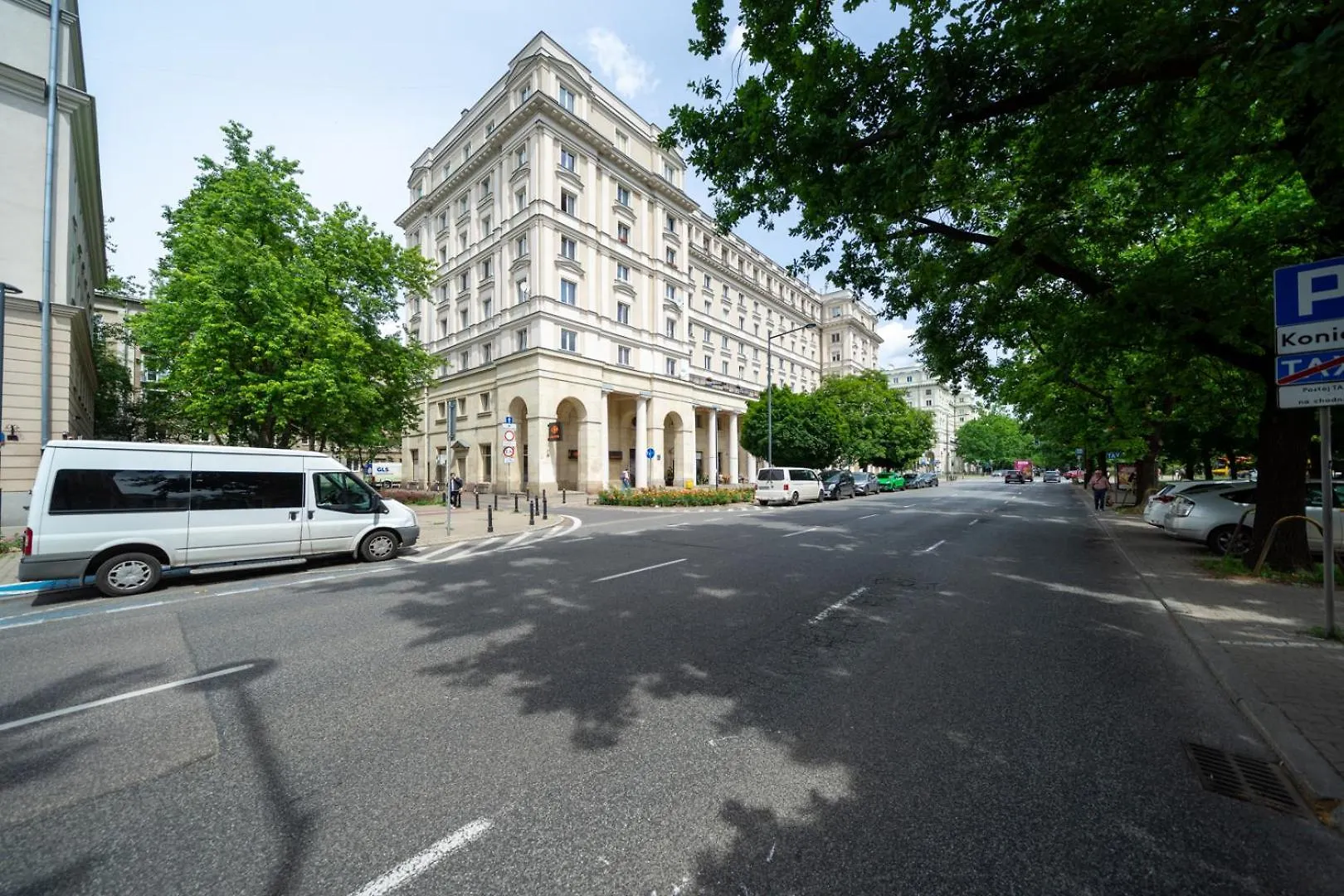 Srodmiescie Apartment - 8Th Floor, Workspace, Tram - By Rentujemy Warszawa