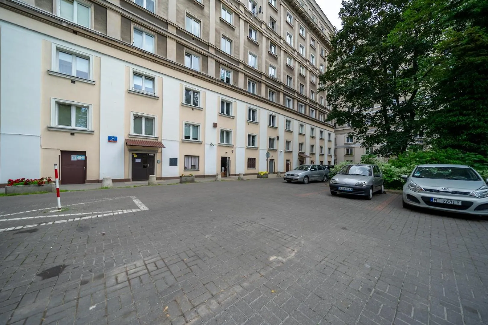 Srodmiescie Apartment - 8Th Floor, Workspace, Tram - By Rentujemy Warszawa