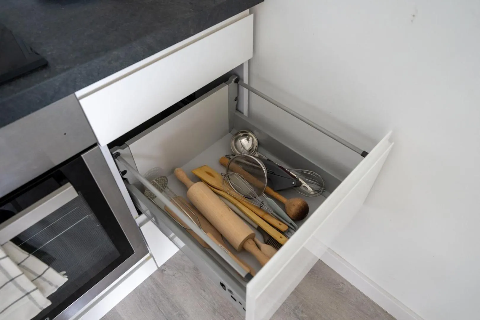 Srodmiescie Apartment - 8Th Floor, Workspace, Tram - By Rentujemy Warszawa Polska
